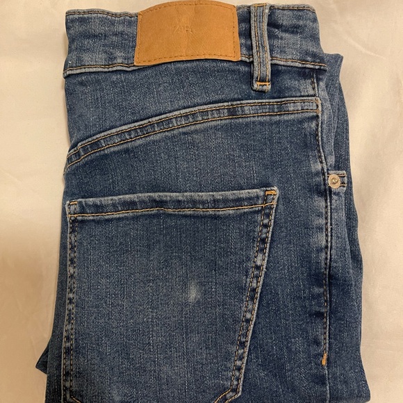 Zara skinny jeans. Size 26